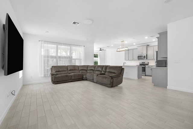 006-1533VerawoodLane-DelrayBeach-FL-33445-SMALL